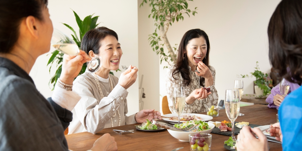 ヨガを通してたくさんの仲間と出会う